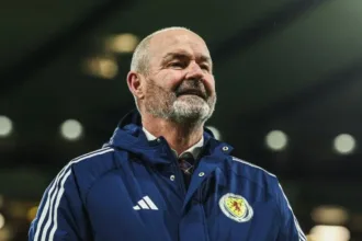 Steve Clarke, técnico da Escócia, anuncia demissão