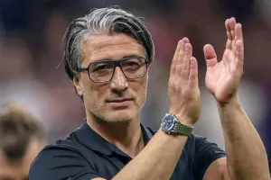 Técnico da Suíça Murat Yakin enfrentando problema de saúde