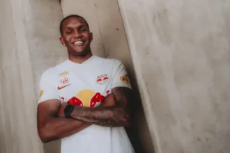 Contratação de zagueiro pelo Vila Nova do RB Salzburg