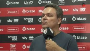 Vitória do Atlético sobre a Ponte Preta, críticas de Adson