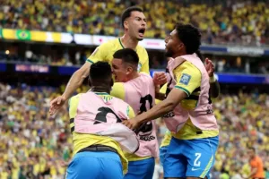 Gabriel Martinelli comemora gol da seleção brasileira contra Japão, destacando inteligência emocional