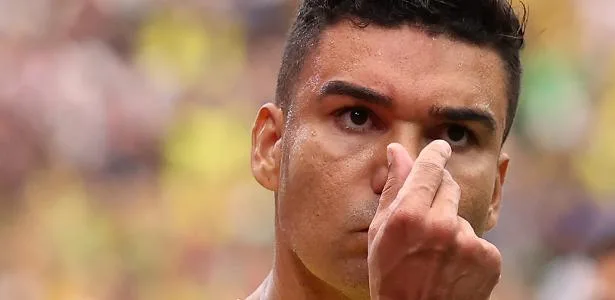 Comemoração de Casemiro após marcar gol