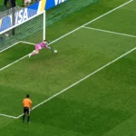 Paraguai elimina Alemanha nos pênaltis, goleiro Gill em destaque