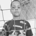 Acidente em quadra esportiva resulta em morte de menino em SC