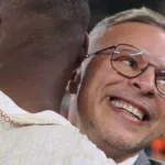 Técnico do Marrocos celebra vitória sobre a Holanda