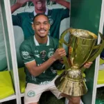 titular-do-goias,-jean-carlos-ainda-busca-o-primeiro-gol-na-serie-b