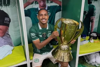 titular-do-goias,-jean-carlos-ainda-busca-o-primeiro-gol-na-serie-b