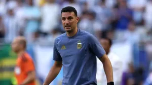 scaloni-alerta-rivais:-‘quando-argentina-sente-cheiro-de-sangue,-ataca’