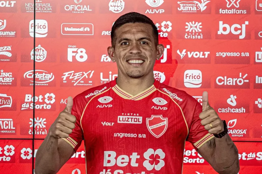‘eu-vi-para-fazer-historia’,-diz-novo-lateral-do-vila-nova
