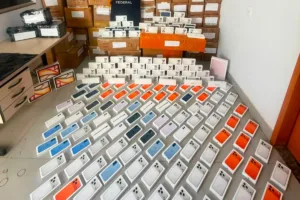homem-e-preso-com-iphones-e-tablets-avaliados-em-r$-5-milhoes-entre-goias-e-mg