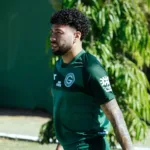 goias-tem-duas-boas-noticias-para-jogo-contra-ponte:-filipe-machado-e-lourenco