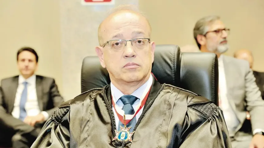 Advogada comenta fala de desembargador sobre ordem de parada: ‘Independência como prerrogativa’ 1 advogada-comenta-fala-de-desembargador-sobre-ordem-de-parada:-‘independencia-como-prerrogativa’
