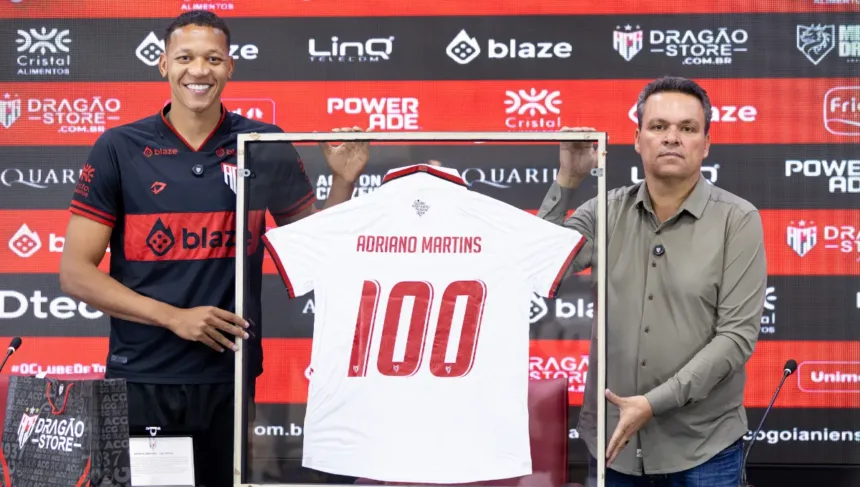 “o-futebol-realizou-o-sonho-de-dar-uma-casa-para-minha-mae”:-adriano-martins-celebra-100-jogos-pelo-atletico