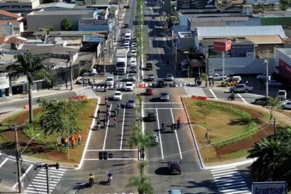 Obras na Praça Ciro Lisita em Goiânia melhoram mobilidade
