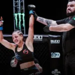 Campeã de MMA Karine Cardoso no México