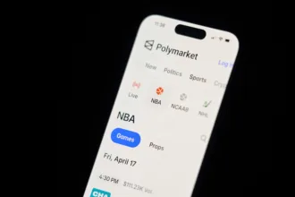 Bloqueio do Polymarket na França declarado ilegal