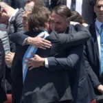Javier Milei e Jair Bolsonaro em encontro político
