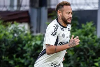 Retorno de Neymar ao Santos após Copa do Mundo