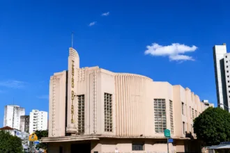 Restauração do Teatro Goiânia adiada por perda de recursos do Novo PAC