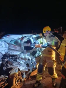 motorista-morre-apos-bater-de-frente-com-carreta-na-go-184,-entre-jatai-e-serranopolis