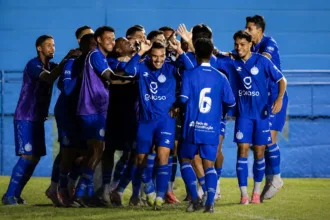 Goiatuba goleia Ferroviário nas oitavas da Série D