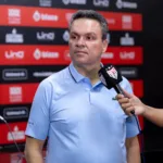 Adson lamenta empate do Atlético Goianiense com Athletic-MG