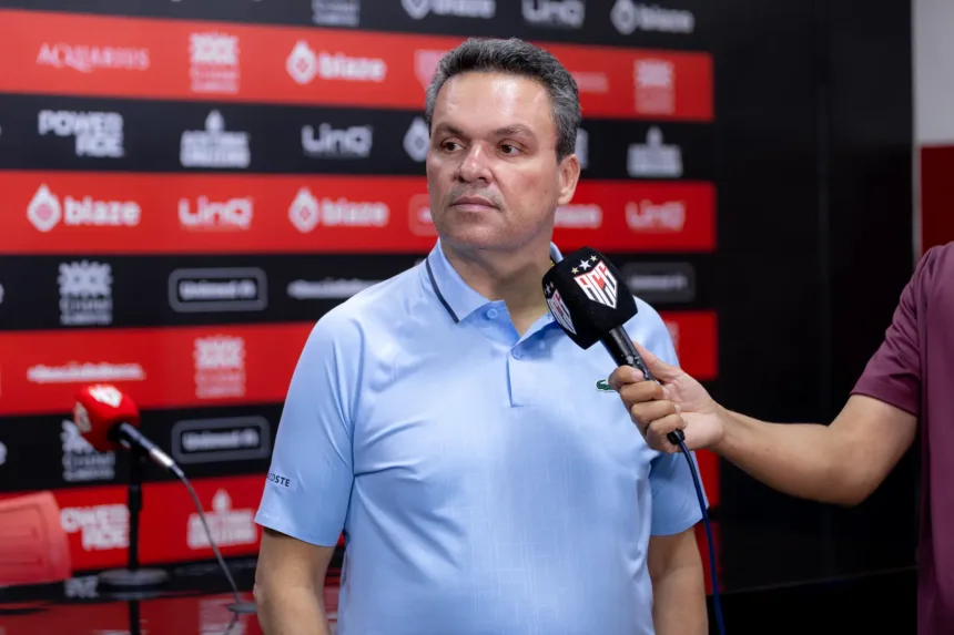 Adson lamenta empate com o Athletic-MG e pede reação no 2° turno 1 Adson lamenta empate do Atlético Goianiense com Athletic-MG