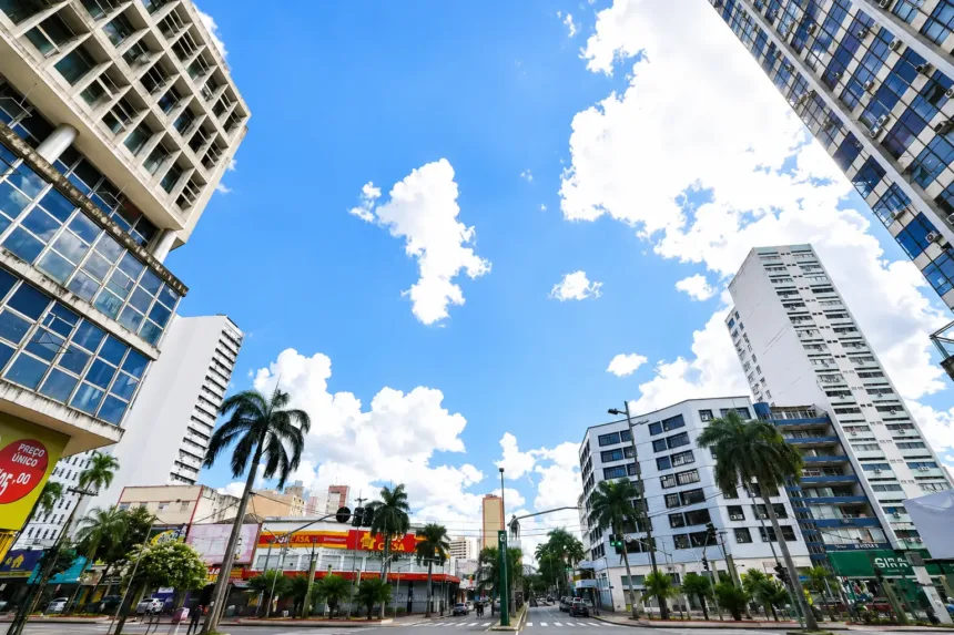 Morar no Centro: quem poderá participar, como funcionará o aluguel subsidiado e o que muda com o programa 1 Programa de aluguel subsidiado em Goiânia revitaliza o centro