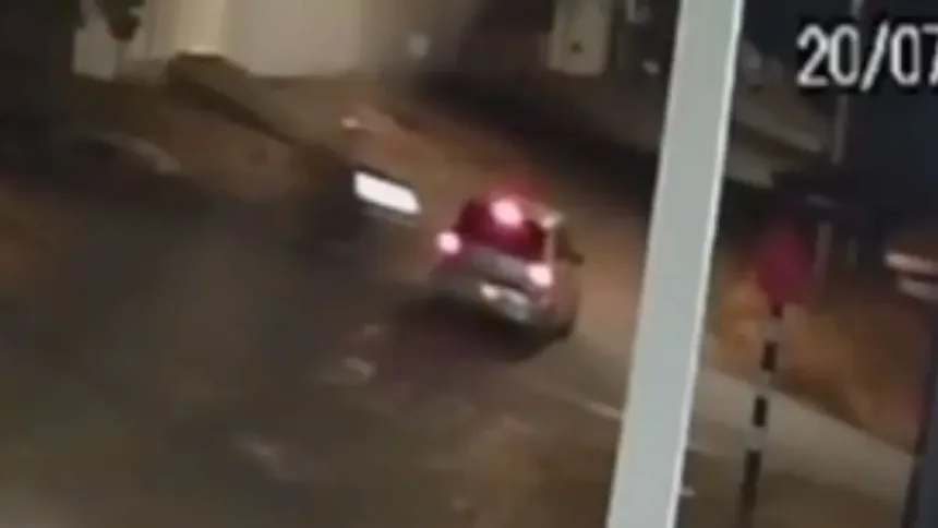 Entregador de app morre após bater na lateral de carro em Aparecida de Goiânia; vídeo 1 entregador-de-app-morre-apos-bater-na-lateral-de-carro-em-aparecida-de-goiania;-video