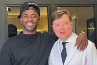 Harmonização facial de Vini Jr realizada por médico goiano