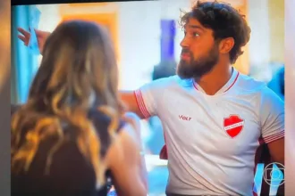 Camisa do Vila Nova em destaque na novela Coração Acelerado