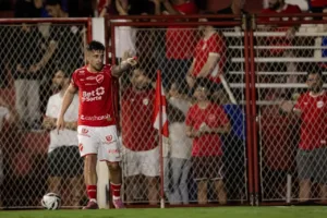 Vila Nova invicto na Série B contra Fortaleza
