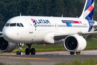 Latam indenização voo cancelado