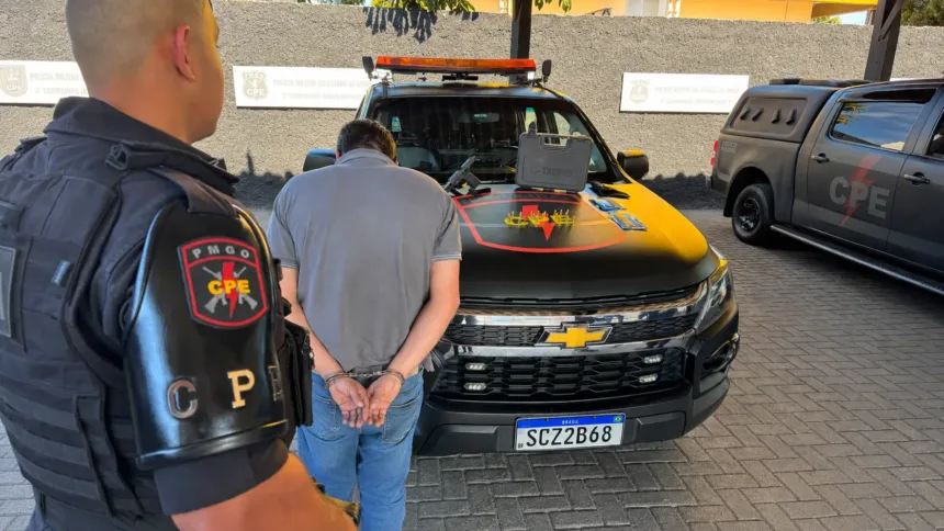 arma-exibida-por-adolescente-nas-redes-sociais-leva-a-prisao-de-homem-em-goiania