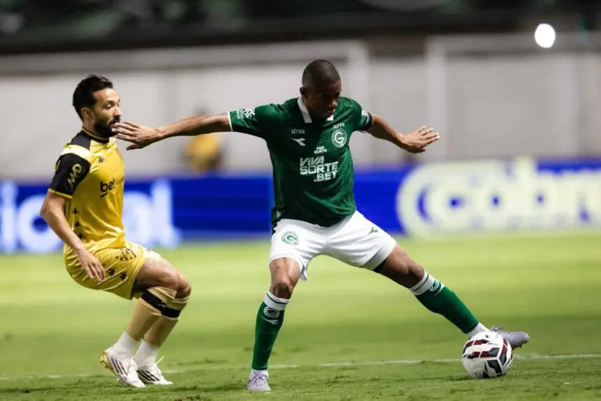 Goiás evita derrota nos minutos finais e empata com o Sport 1 goias-evita-derrota-nos-minutos-finais-e-empata-com-o-sport