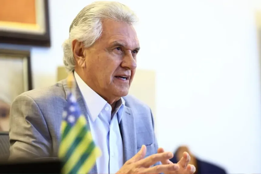 caiado-elogia-mendonca-por-decisao-sobre-dark-horse-e-critica-flavio:-‘sem-credencial-para-disputar-presidencia’