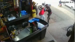 Caixa reage a assalto em supermercado de Rio Verde