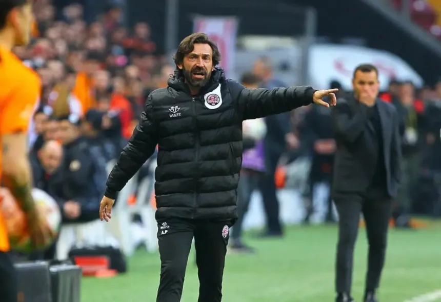 Andrea Pirlo novo técnico da seleção italiana