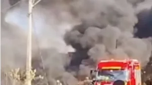 Incêndio em fábrica de esteiras rolantes em Goiânia