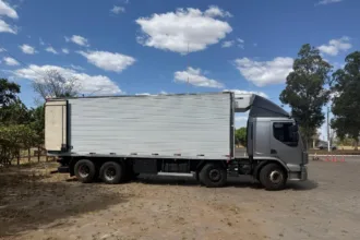 caminhao-com-2-toneladas-de-maconha-e-interceptado-em-goias-a-caminho-do-df
