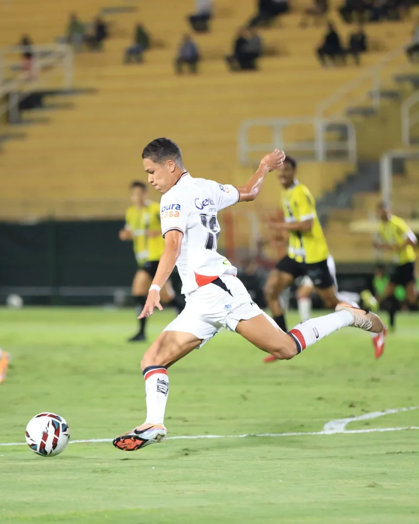 Na estreia de Luan Carlos, Anápolis vence a primeira fora de casa e com goleada 1 na-estreia-de-luan-carlos,-anapolis-vence-a-primeira-fora-de-casa-e-com-goleada