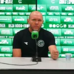 Mozart defende atuação do Goiás após derrota