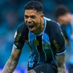 diego-caito-estreia-com-gol-pelo-gremio-apos-deixar-o-goias