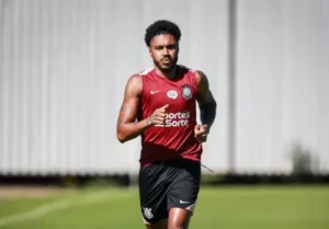 corinthians-anuncia-cirurgia-de-vitinho-apos-lesao-no-joelho-esquerdo-em-treino