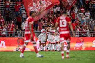 Apagão Colorado: Vila Nova em campo contra o CRB