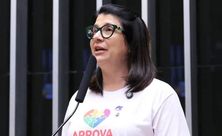 proposta-legislativa-visa-politica-nacional-para-vitiligo-com-tratamento-integral-e-combate-a-discriminacao-no-sus