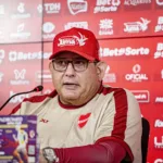 “foi-a-pior-partida-do-vila”,-diz-guto;-tigrao-nao-vence-fora-de-casa-ha-2-meses