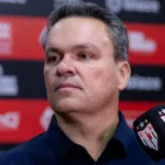 Adson Batista fala sobre transfer ban do Atlético