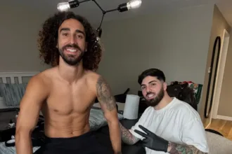 Tatuagem de Cucurella com rosto de Luís de la Fuente