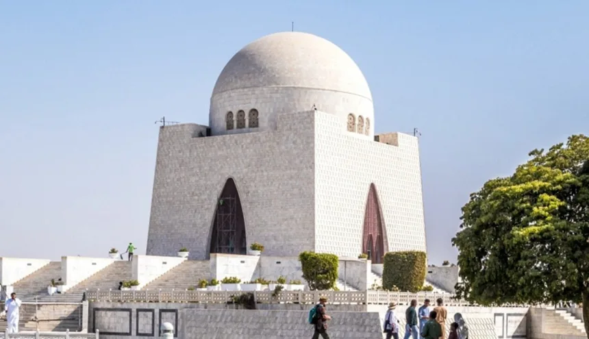 restauracao-no-mercado-lea-de-karachi-revela-estatuas-antigas-e-interesse-historico